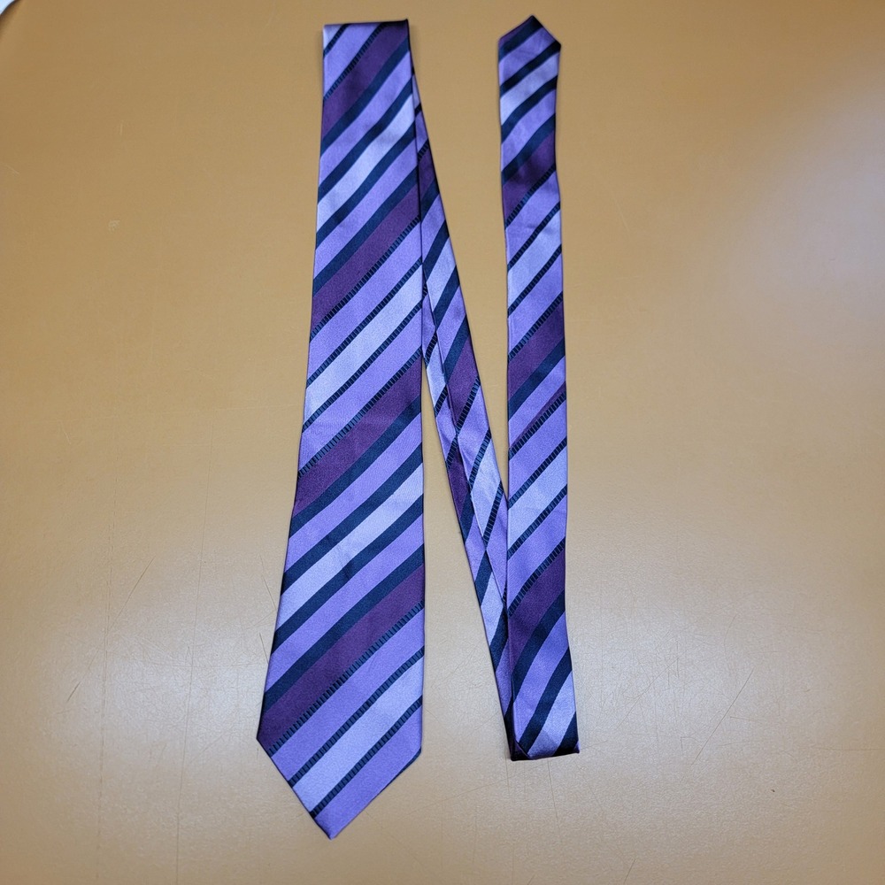 BCBG Attitude Mens Silk Necktie Purple Lavender Navy Blue Striped Hand Made